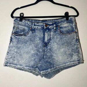 High Rise Denim Shorts *SEE SIZE INFO*